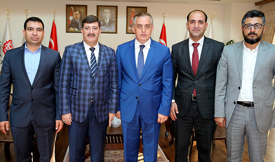 AK Parti Diyarbakır İl Başkanı'ndan Ziyaret AK Parti Diyarbakır İl Başkanı'ndan Ziyaret