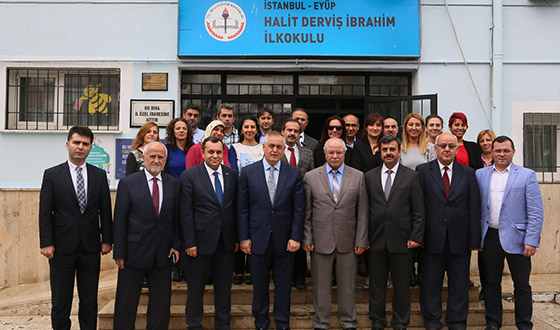 Eğitime Verdiği Destek İçin Teşekkür Ettiler Eğitime Verdiği Destek İçin Teşekkür Ettiler