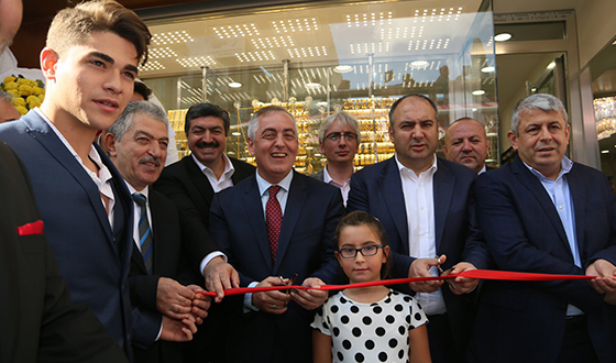 Eyüp Sultan Kuyumcusu Açıldı Eyüp Sultan Kuyumcusu Açıldı