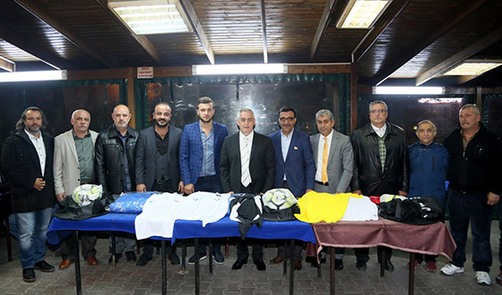 Spor Kulüplerine Destek Devam Ediyor Spor Kulüplerine Destek Devam Ediyor