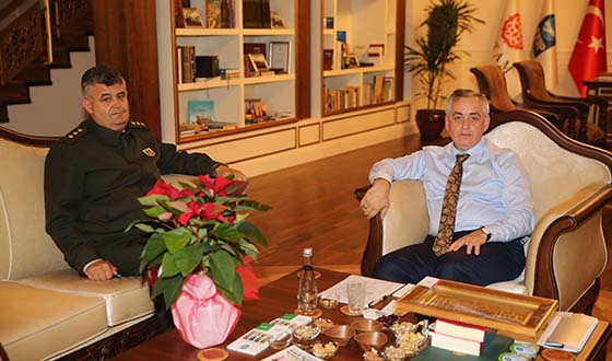 İlçe Jandarma Komutanından Ziyaret İlçe Jandarma Komutanından Ziyaret