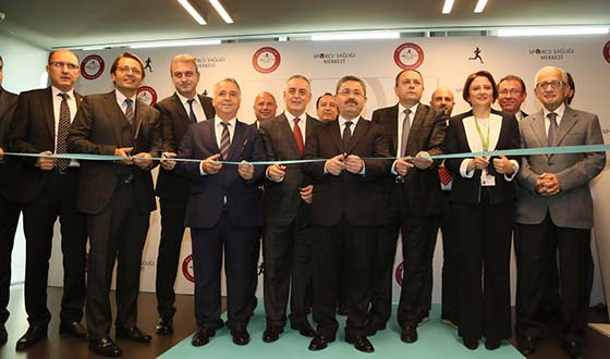 Bezmialem Sporcu Sağlığı Merkezi Eyüp'te Açıldı Bezmialem Sporcu Sağlığı Merkezi Eyüp'te Açıldı