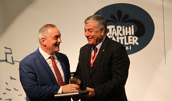 Eyüp Belediyesi 2'inci Süreklilik Ödülünü Aldı Eyüp Belediyesi 2'inci Süreklilik Ödülünü Aldı