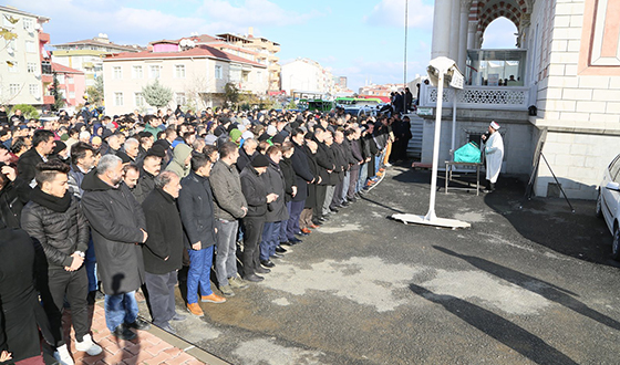 İhsan Baytur Toprağa Verildi İhsan Baytur Toprağa Verildi
