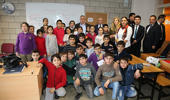 Başkan Aydın'a Teşekkür Başkan Aydın'a Teşekkür