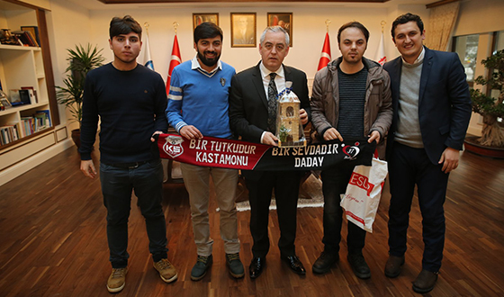 Kastamonulu Gençlerden Özel Teşekkür Kastamonulu Gençlerden Özel Teşekkür