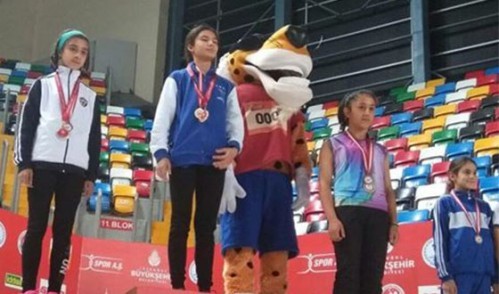 Simurg Atletizm Sporcularından Büyük Başarı Simurg Atletizm Sporcularından Büyük Başarı