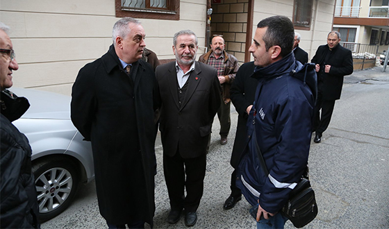 Başkan Aydın, Silahtarağa Mahallesi'ni Ziyaret Etti Başkan Aydın, Silahtarağa Mahallesi'ni Ziyaret Etti