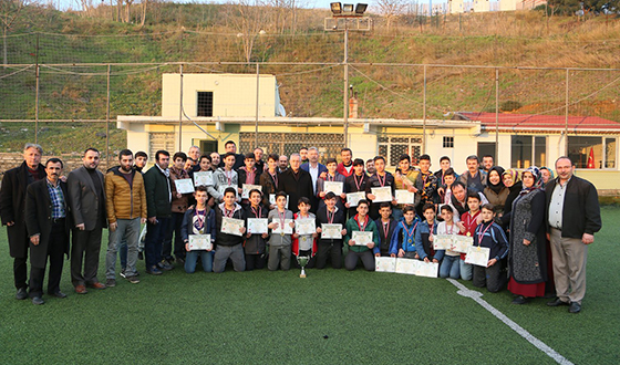 Şampiyonlara Başkan Aydın'dan Sürpriz Şampiyonlara Başkan Aydın'dan Sürpriz