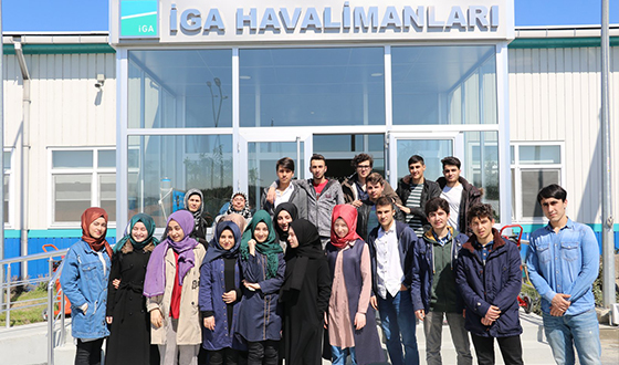 Eyüp'lü Öğrenciler Dünyanın En Büyük Projelerini Geziyor Eyüp'lü Öğrenciler Dünyanın En Büyük Projelerini Geziyor
