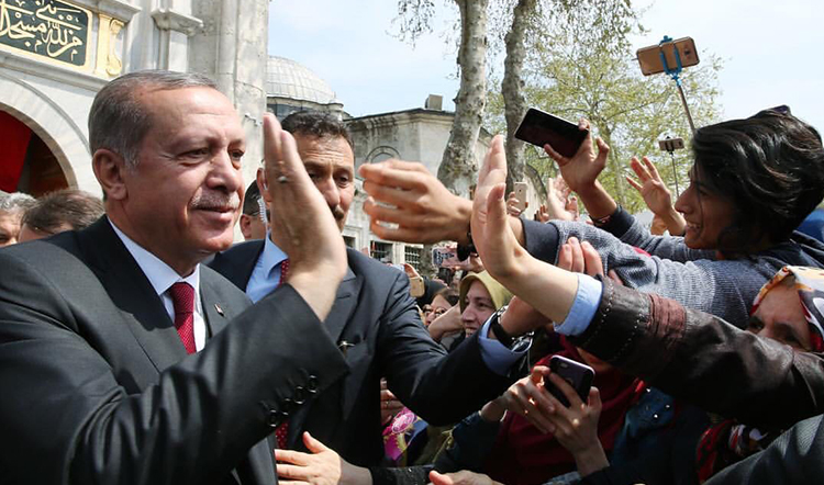 Cumhurbaşkanı Erdoğan Eyüp'te Cumhurbaşkanı Erdoğan Eyüp'te