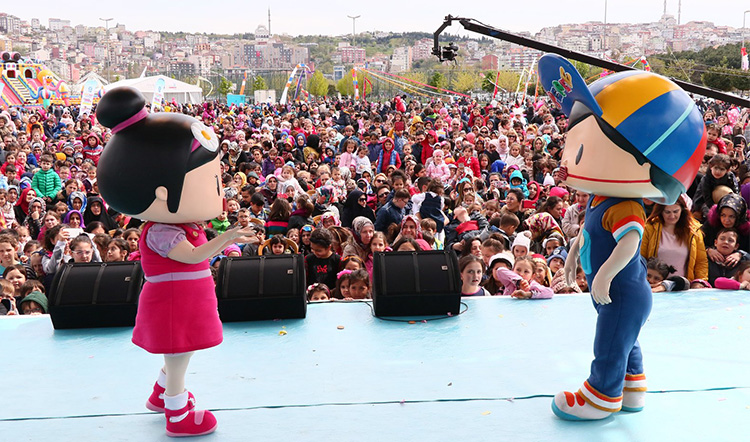 Eyüp'te muhteşem çocuk festivali Eyüp'te muhteşem çocuk festivali