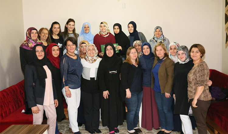 Anneler hem eğlendi hem öğrendi! Anneler hem eğlendi hem öğrendi!