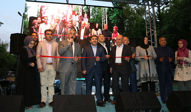 İftar öncesi toplu açılış şöleni İftar öncesi toplu açılış şöleni