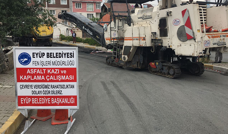 Ramazan'da asfalt çalışmalarına devam Ramazan'da asfalt çalışmalarına devam