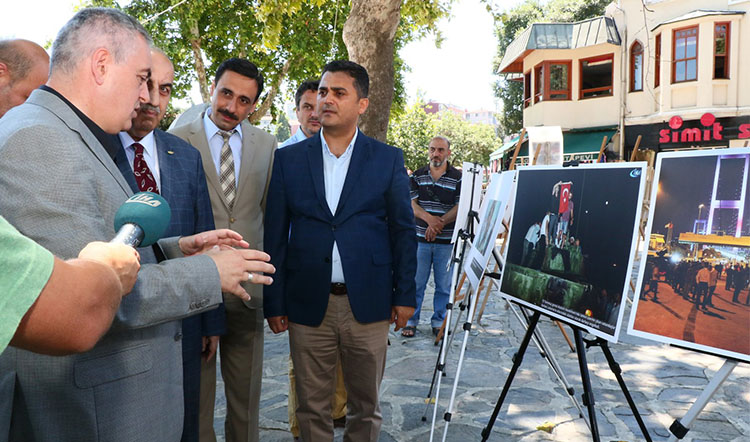 İHA'nın '15 Temmuz Sergisi' Eyüp Sultan Meydanı'nda açıldı İHA'nın '15 Temmuz Sergisi' Eyüp Sultan Meydanı'nda açıldı