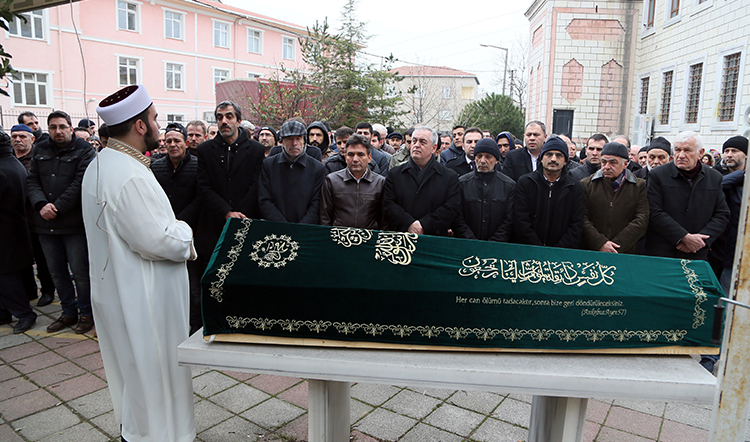 Eyüp Belediyesi vatandaşın en acı gününde yanında Eyüp Belediyesi vatandaşın en acı gününde yanında