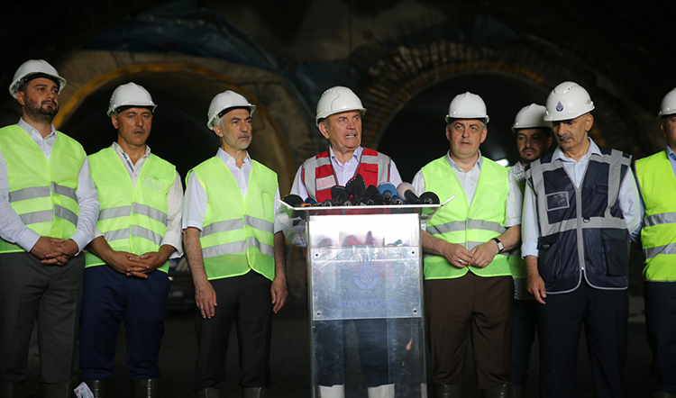 Başkan Topbaş ve Aydın metro çalışmalarını inceledi Başkan Topbaş ve Aydın metro çalışmalarını inceledi