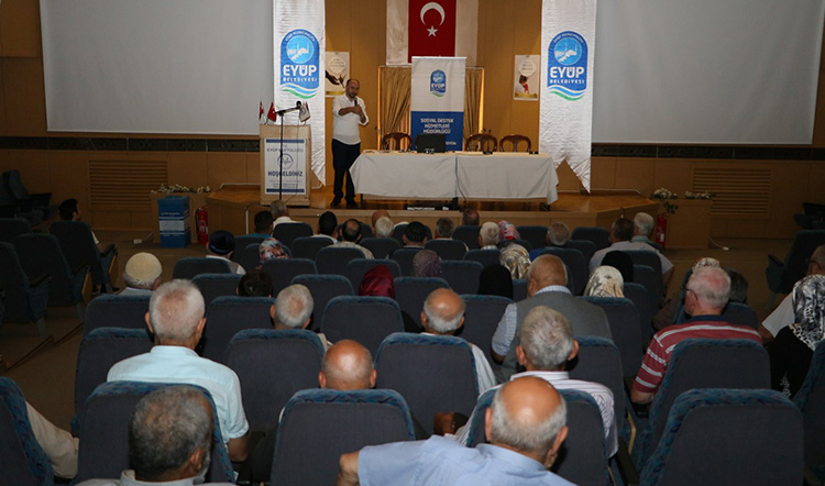 Eyüplü 65 yaş üstü vatandaşlara seminer Eyüplü 65 yaş üstü vatandaşlara seminer