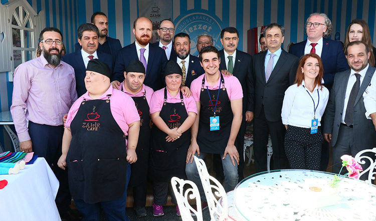 Eyüp Belediyesi festival standı ilgi odağı oldu! Eyüp Belediyesi festival standı ilgi odağı oldu!