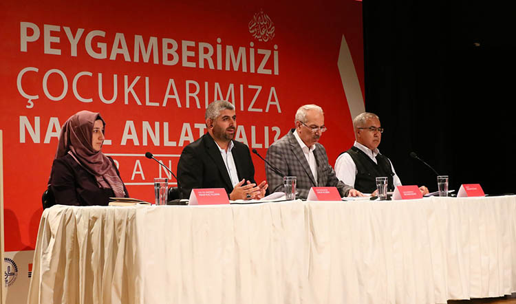 Eyüp'te “Peygamberimizi Çocuklarımıza Nasıl Anlatmalıyız” paneli düzenlendi Eyüp'te “Peygamberimizi Çocuklarımıza Nasıl Anlatmalıyız” paneli düzenlendi