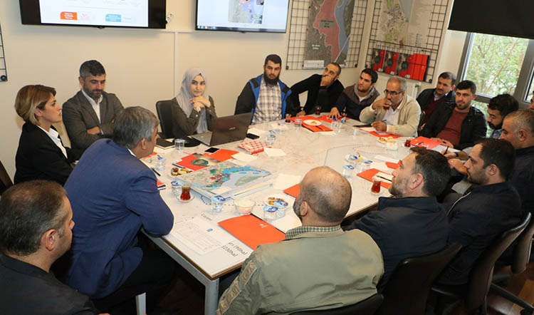 Esnafla ESTAM toplantıları devam ediyor Esnafla ESTAM toplantıları devam ediyor