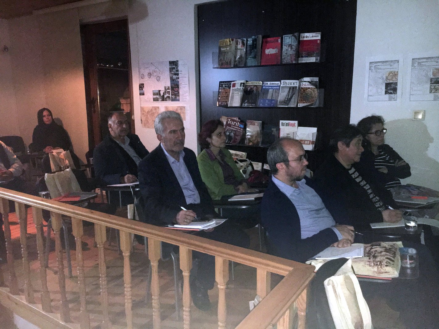 EYSAM, akademisyenlerle buluştu EYSAM, akademisyenlerle buluştu