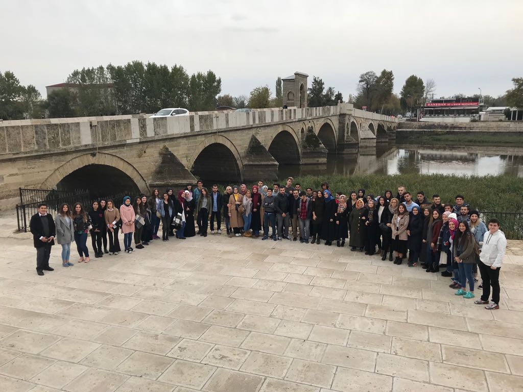 Simurglu öğrenciler ecdadının izinde Simurglu öğrenciler ecdadının izinde