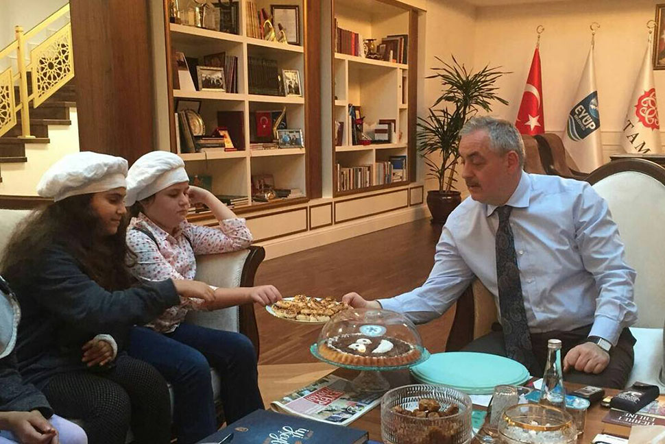 “Hamarat Çocuklar”dan en tatlı ziyaret “Hamarat Çocuklar”dan en tatlı ziyaret