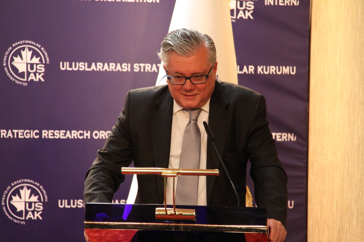 Altay Cengizer, Şehir ve Medeniyet Okulu'nda Altay Cengizer, Şehir ve Medeniyet Okulu'nda