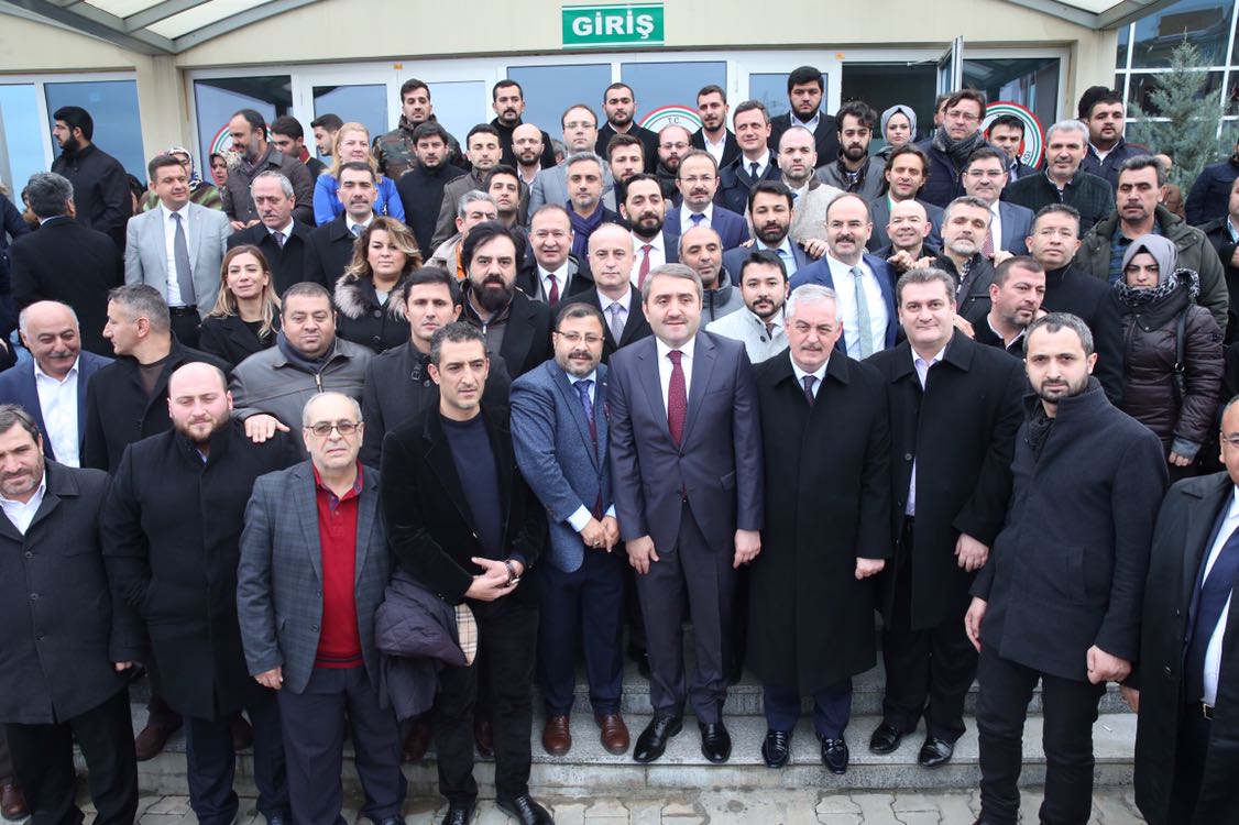 Başkan Remzi Aydın, AK Parti İstanbul İl Başkanlığını işgal girişimi davasını izledi Başkan Remzi Aydın, AK Parti İstanbul İl Başkanlığını işgal girişimi davasını izledi