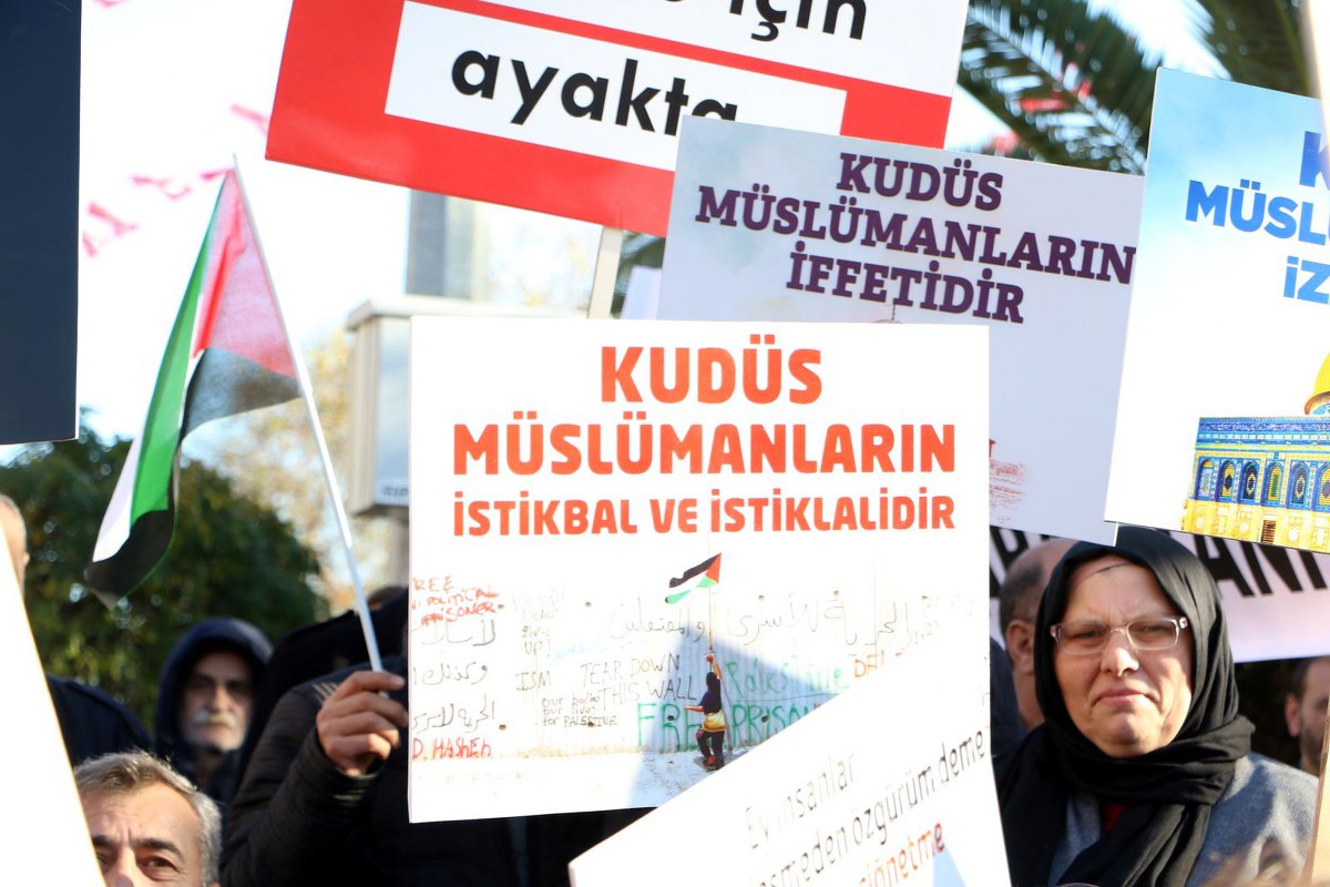 Eyüpsultan'da “Kudüs İçin El Ele konseri” Eyüpsultan'da “Kudüs İçin El Ele konseri”