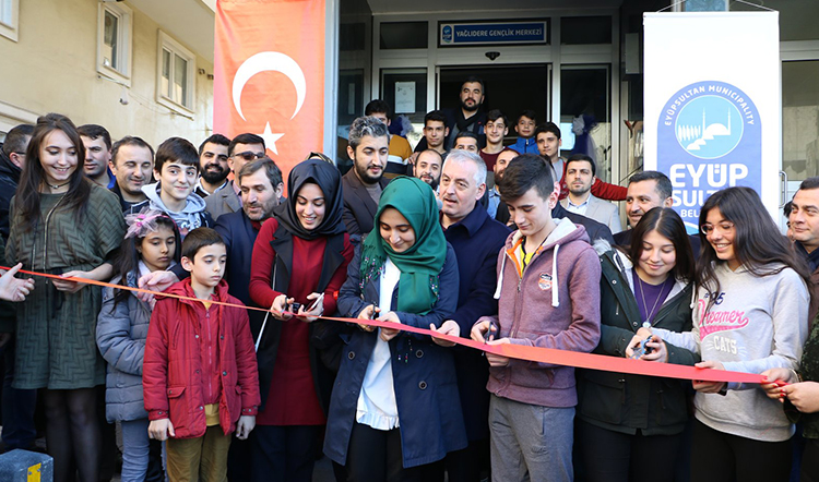 Gençler için “Kitap Kafe” açıldı Gençler için “Kitap Kafe” açıldı