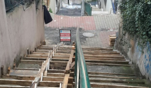 Yenileme ve onarım çalışmaları sürüyor Yenileme ve onarım çalışmaları sürüyor