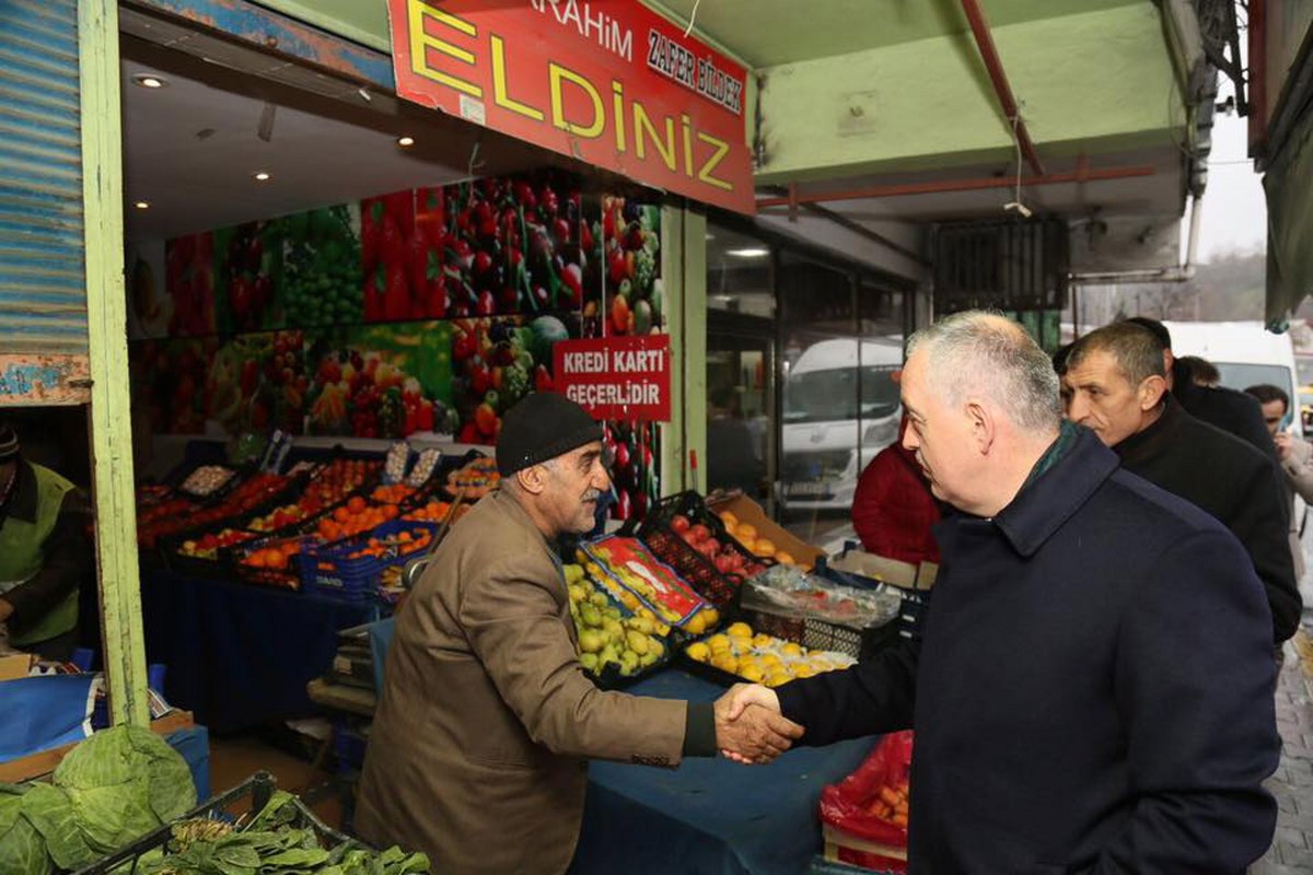 Başkan Remzi Aydın okul ve esnaf ziyaretlerine devam ediyor Başkan Remzi Aydın okul ve esnaf ziyaretlerine devam ediyor