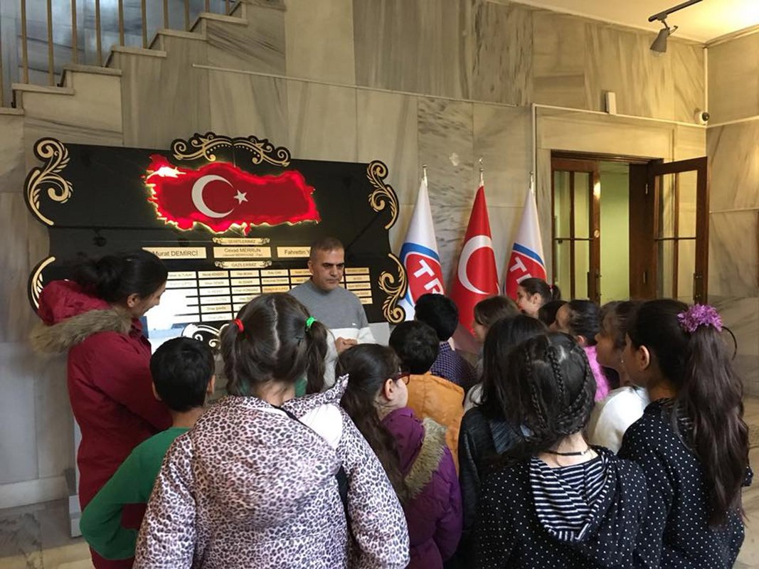 Bilgievi öğrencilerinden TRT'ye ziyaret Bilgievi öğrencilerinden TRT'ye ziyaret