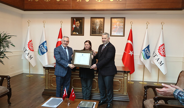 Mervan Barguti'ye 'Fahri Hemşehrilik Beratı' Mervan Barguti'ye 'Fahri Hemşehrilik Beratı'