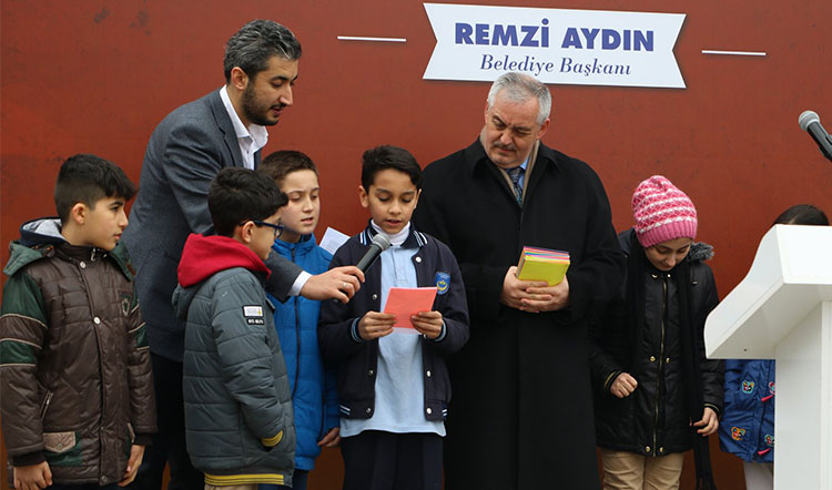 Mehmetçiklerimize mektuplar dualarla gönderildi Mehmetçiklerimize mektuplar dualarla gönderildi