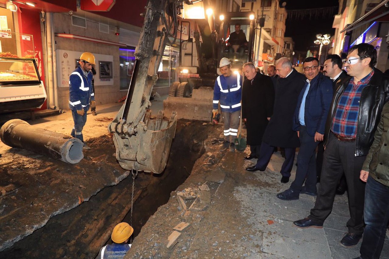 Eyüpsultan Tarihi Merkezin, ESTAM, İstanbul Büyükşehir Belediye Başkanı Mevlüt Uysal, Eyüpsultan Belediye Başkanı Remzi Aydın Eyüpsultan Tarihi Merkezin, ESTAM, İstanbul Büyükşehir Belediye Başkanı Mevlüt Uysal, Eyüpsultan Belediye Başkanı Remzi Aydın