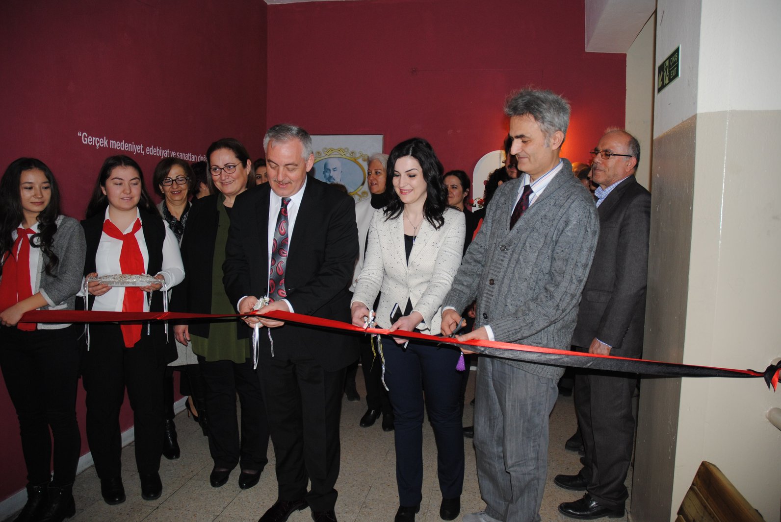 Eyüpsultan Belediye Başkanı Remzi Aydın, Haydar Akçelik Mesleki ve Teknik Anadolu Lisesi, Renkli Düşünceler Sokağı Eyüpsultan Belediye Başkanı Remzi Aydın, Haydar Akçelik Mesleki ve Teknik Anadolu Lisesi, Renkli Düşünceler Sokağı