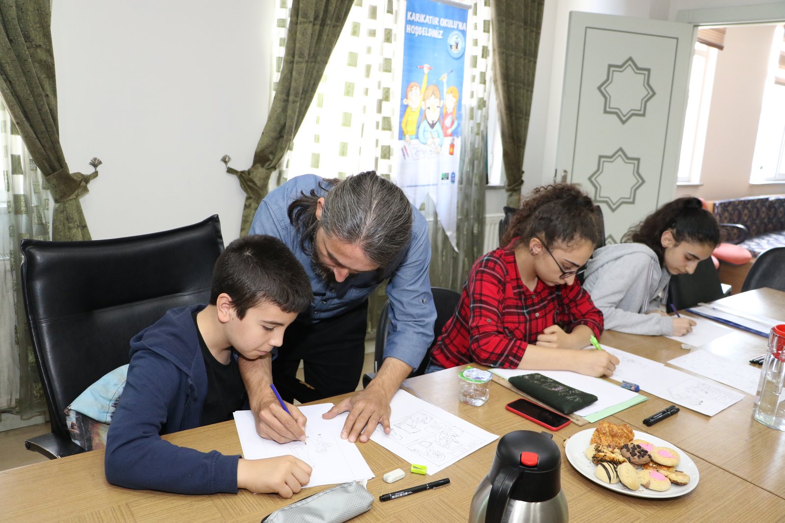 Eyüpsultan Belediyesi, İMH Gün Işığı Derneği, Karikatür Okulu Eyüpsultan Belediyesi, İMH Gün Işığı Derneği, Karikatür Okulu