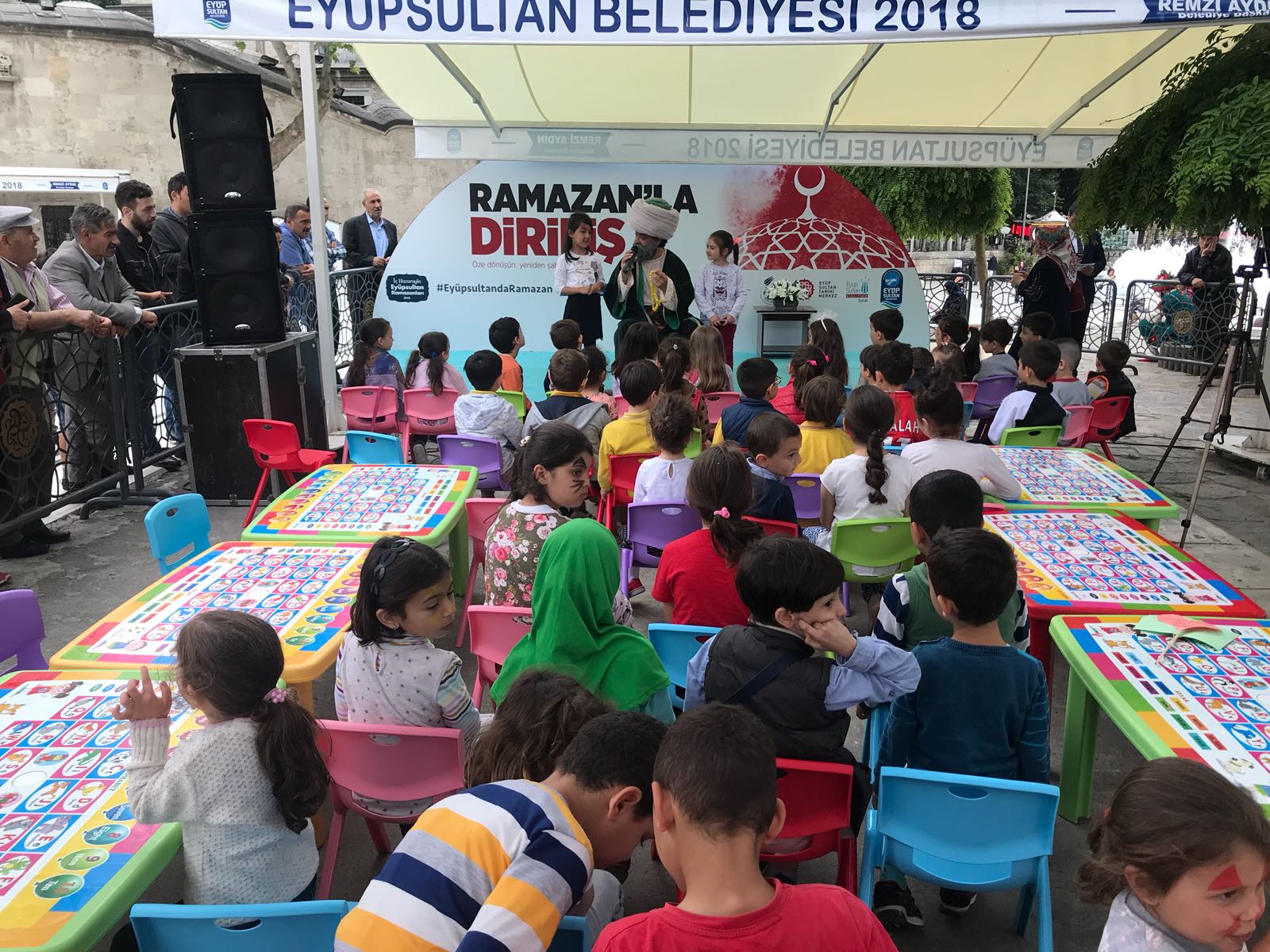Tekne orucu, Eyüpsultan, Eyüpsultan Belediyesi, Eyüpsultan Belediye Başkanı Remzi Aydın, iftar, çocuk Tekne orucu, Eyüpsultan, Eyüpsultan Belediyesi, Eyüpsultan Belediye Başkanı Remzi Aydın, iftar, çocuk
