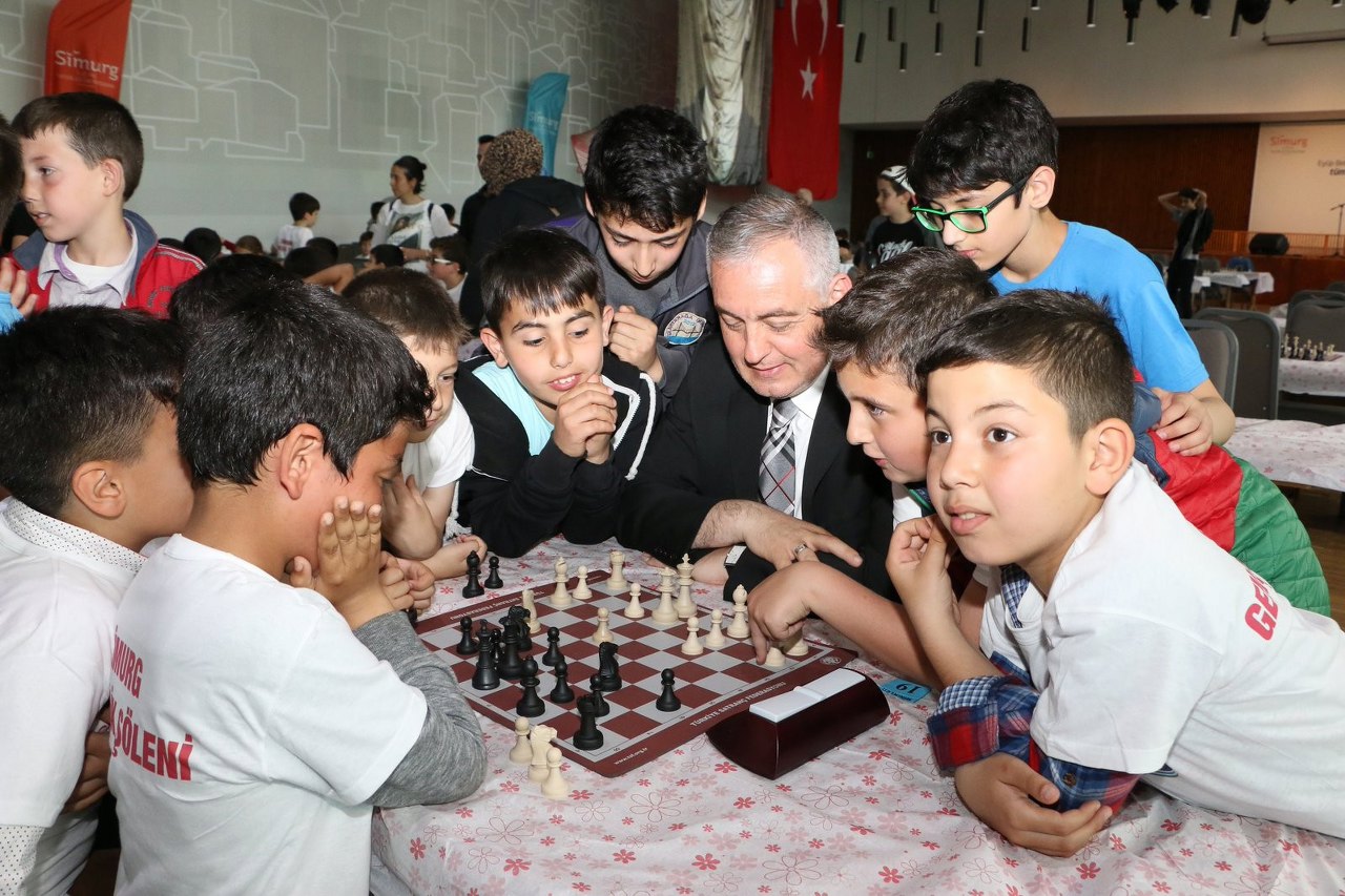 Eyüpsultan Belediyesi, Eyüpsultan Belediye Başkanı Remzi Aydın, gençlik, simurg, dil evi Eyüpsultan Belediyesi, Eyüpsultan Belediye Başkanı Remzi Aydın, gençlik, simurg, dil evi