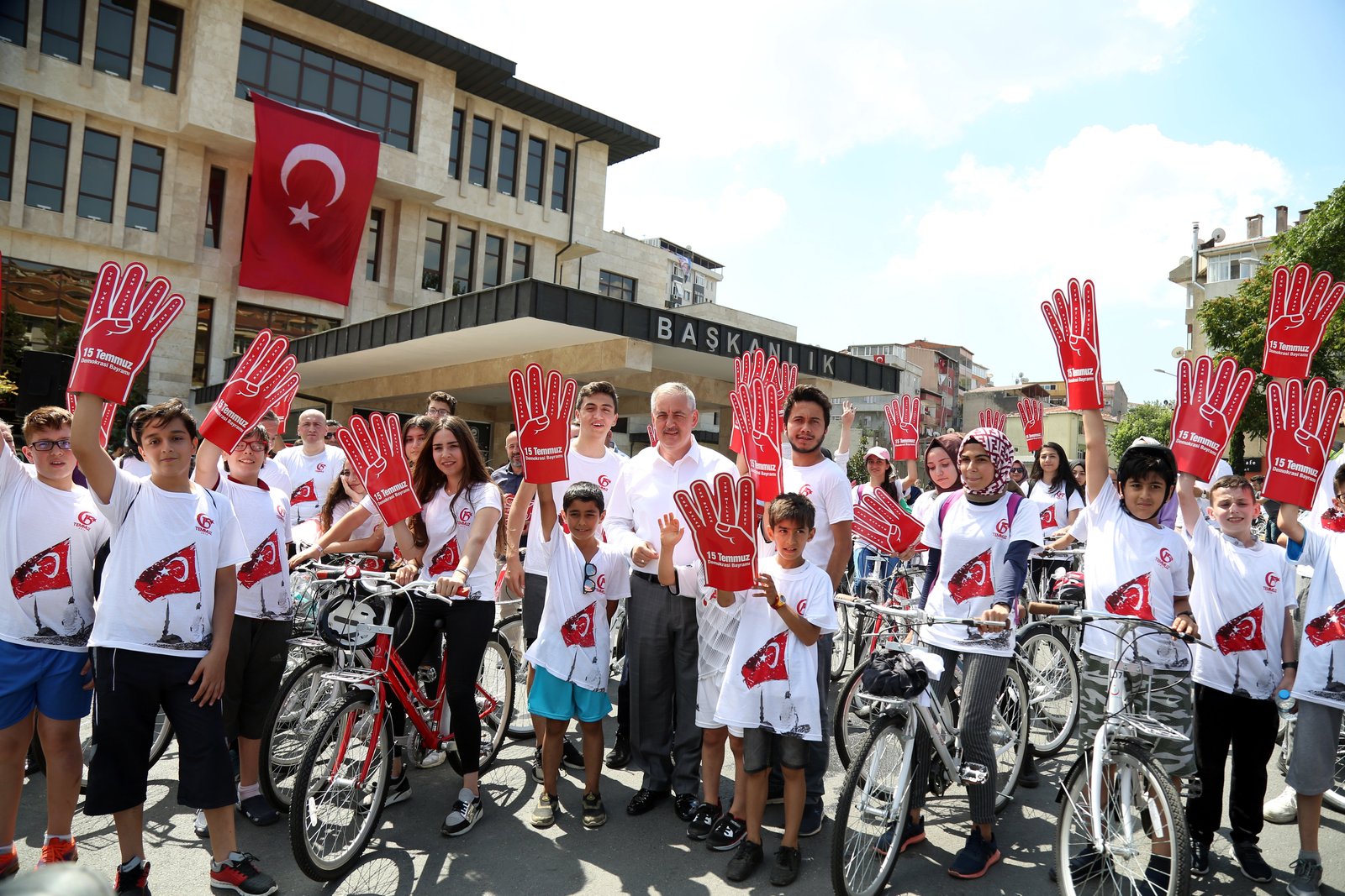 Eyüpsultan Belediyesi, 15 Temmuz hain kalkışması, Bisiklet turu, Eyüpsultan Belediye Başkanı Remzi Aydın Eyüpsultan Belediyesi, 15 Temmuz hain kalkışması, Bisiklet turu, Eyüpsultan Belediye Başkanı Remzi Aydın
