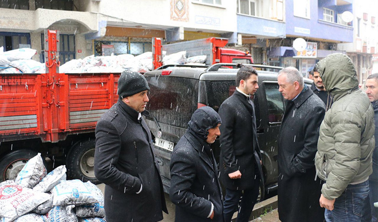 Eyüpsultan Belediye Başkanı Remzi Aydın, Sosyal Destek Hizmetleri Müdürlüğü, yardım, gıda Eyüpsultan Belediye Başkanı Remzi Aydın, Sosyal Destek Hizmetleri Müdürlüğü, yardım, gıda