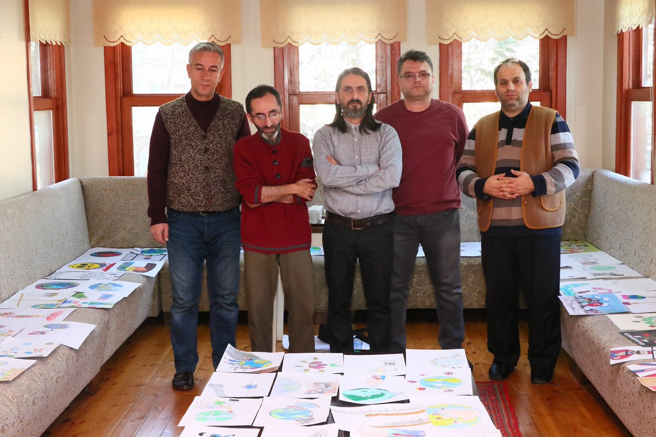 Dünya 5'den Büyüktür, Karikatür Yarışması, Eyüpsultan Belediyesi, Kültür İşleri Müdürlüğü Dünya 5'den Büyüktür, Karikatür Yarışması, Eyüpsultan Belediyesi, Kültür İşleri Müdürlüğü