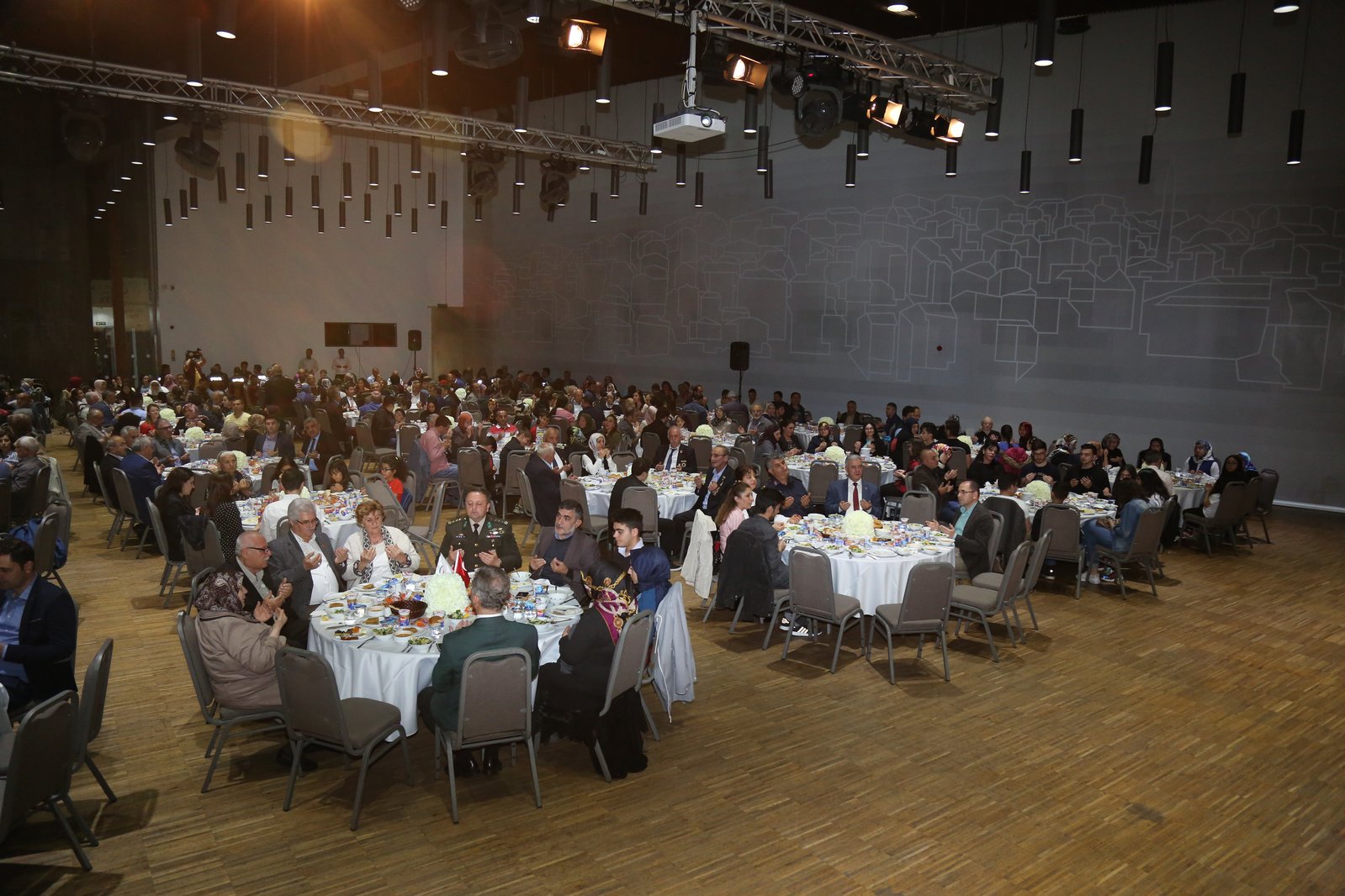 Eyüpsultan Belediyesi, Eyüpsultan Kaymakamlığı, iftar, şehit, gazi Eyüpsultan Belediyesi, Eyüpsultan Kaymakamlığı, iftar, şehit, gazi