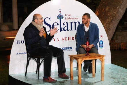 Eyüpsultan Belediyesi, Zal Mahmut Paşa Külliyesi Avlusu, Şiir meclisi, söyleşi Eyüpsultan Belediyesi, Zal Mahmut Paşa Külliyesi Avlusu, Şiir meclisi, söyleşi