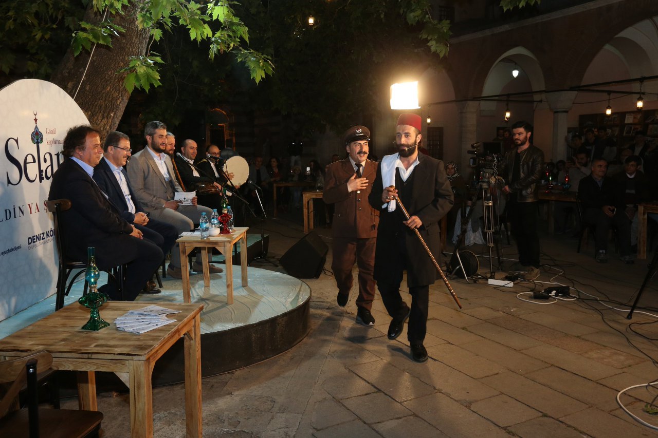Eyüpsultan'da Ramazan, Eyüpsultan Belediye Başkanı Deniz Köken, sosyal medya, canlı yayın Eyüpsultan'da Ramazan, Eyüpsultan Belediye Başkanı Deniz Köken, sosyal medya, canlı yayın