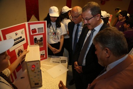 Eyüpsultan Belediye Başkanı Deniz Köken, Alibeyköy Ortaokulu TÜBİTAK 4006 Bilim Fuarı Eyüpsultan Belediye Başkanı Deniz Köken, Alibeyköy Ortaokulu TÜBİTAK 4006 Bilim Fuarı